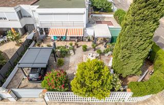 Flat in Santa Margarida. Lujoso apartamento con jardín y terraza