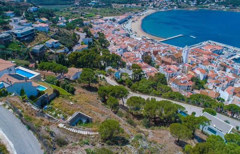 Foto c150cb63-b469-46d8-bbfb-b0fb604d76ee. Casa espectacular casa de obra nueva con vistas al mar en Port de la Selva (El)