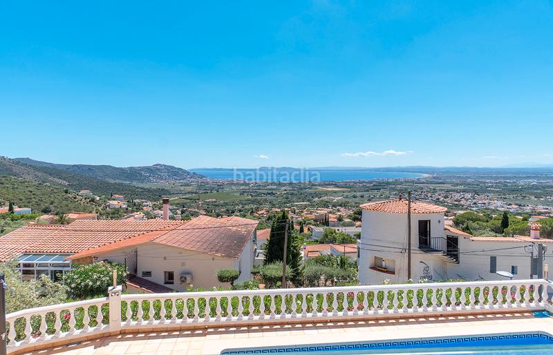 Foto 8a3a3086-9069-48f1-b2be-f67948032714. Chalet acogedora casa con vistas espectaculares al mar y al pueblo en Roses