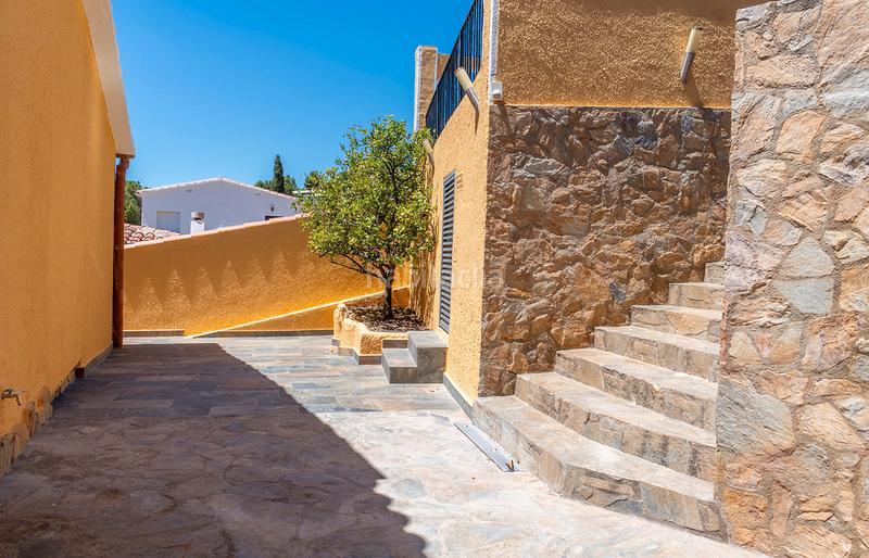 Foto ba1ae85f-0b30-40b2-8757-c4ae4d853921. Chalet acogedora casa con vistas espectaculares al mar y al pueblo en Roses
