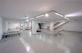 Business premise in Centre. Amplio local comercial en el centro y cerca de la playa