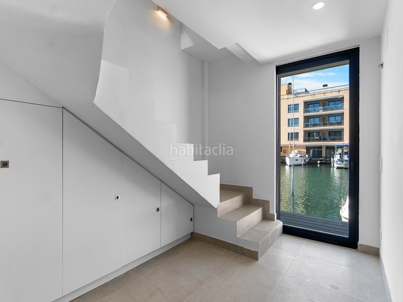 Foto 9b6ec48a-91da-42bf-8545-4989e0884ec6. Casa adossada amb calefacció aparcament a Port Grec - Port Moxó Empuriabrava