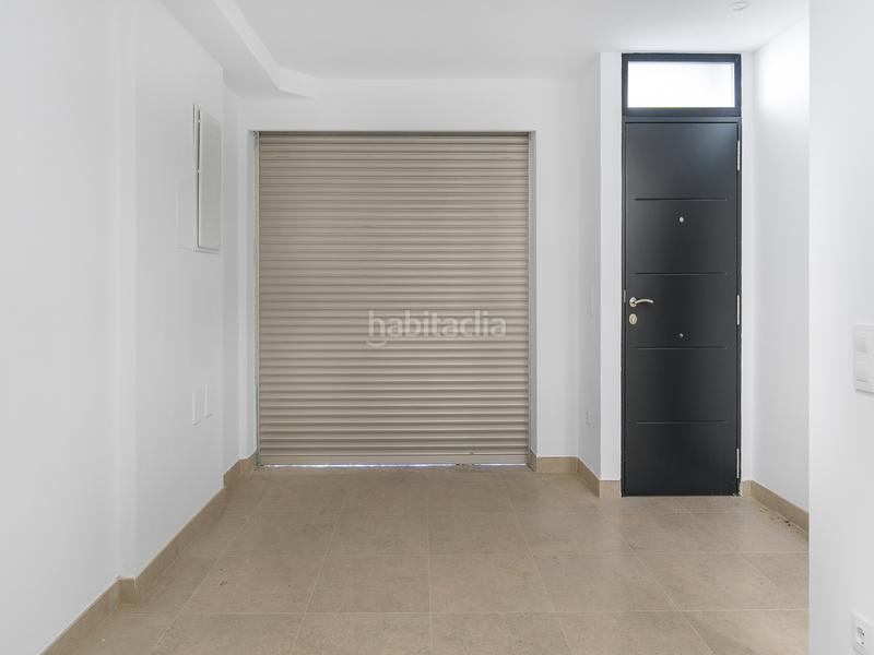 Foto e7200288-4a7d-4c0e-a7fc-f03b2d281fae. Casa adossada amb calefacció aparcament a Port Grec - Port Moxó Empuriabrava