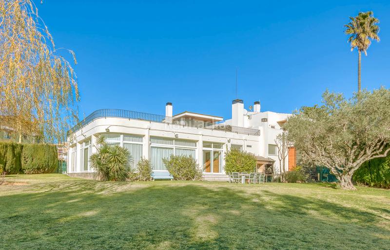 Foto a0af9fd6-7354-4b76-ae0c-de8c7e8c8422. Casa impresionante villa de lujo en Nord Roses