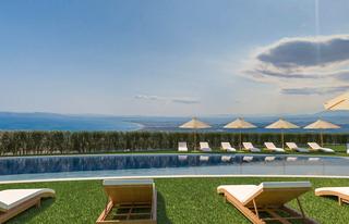 Terreny residencial a Nord. Parcela hotelera de 4.260 m² con vistas al mar en roses