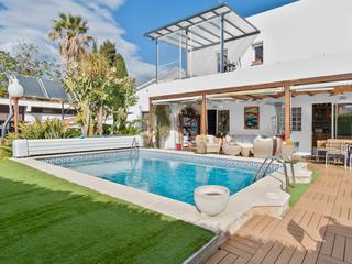 Casa a Carmençó. Villa a 5 minutos de la playa