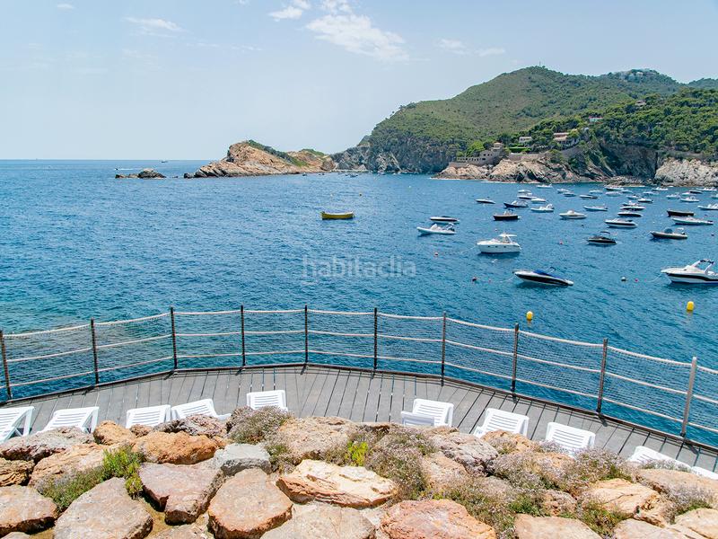 Foto afed99f6-5abe-471b-9cf2-d193c8276a85. Piso dúplex exclusivo en primera línea de mar en Aiguafreda-Sa Tuna Begur