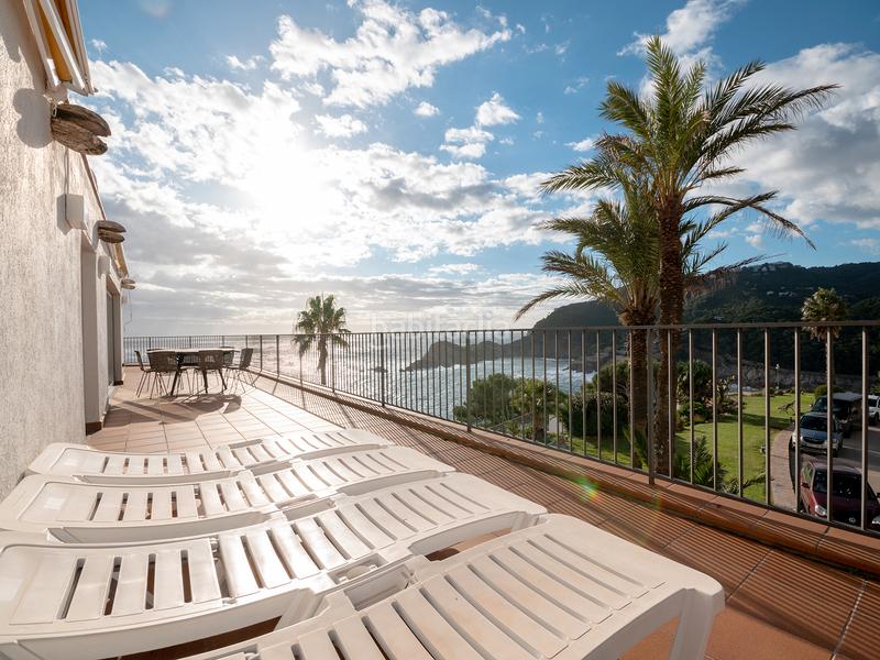Foto f127f0fb-45ba-4d38-a359-3a73a3fd5b39. Piso dúplex exclusivo en primera línea de mar en Aiguafreda-Sa Tuna Begur