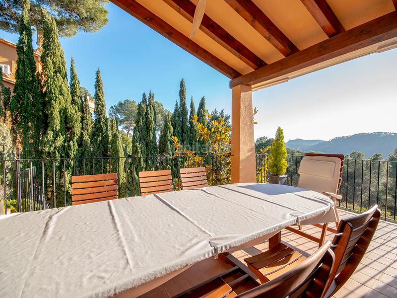 Foto 1a5cf6f3-4eda-46ed-b224-a51cd41874d6. Casa amb xemeneia calefacció aparcament piscina a Tamariu