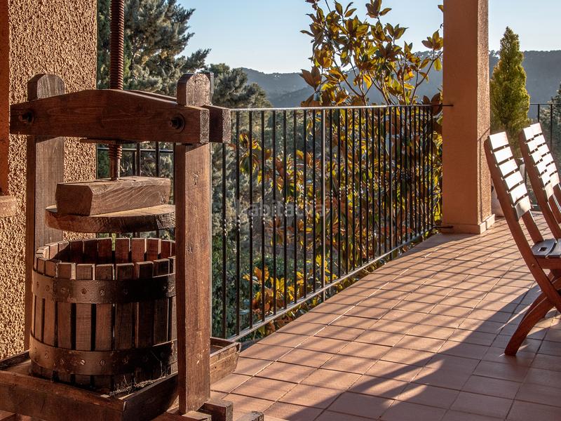 Foto 2bea64ed-404c-45ab-85ac-b6c2980a4262. Casa amb xemeneia calefacció aparcament piscina a Tamariu