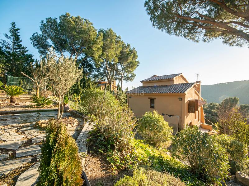 Foto d97a1009-3178-4290-918d-eae0c966f4f6. Casa amb xemeneia calefacció aparcament piscina a Tamariu