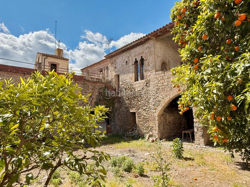 Foto 390c1411-ef15-4fbb-bb88-e6f6b12f76bf. Casa masía medieval del siglo xv en el corazón en Boadella i les Escaules