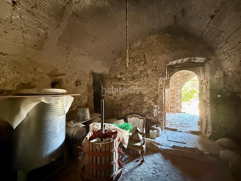 Foto 7a17e7f1-cc84-4cc3-b85a-671fa8c79827. Casa masía medieval del siglo xv en el corazón en Boadella i les Escaules