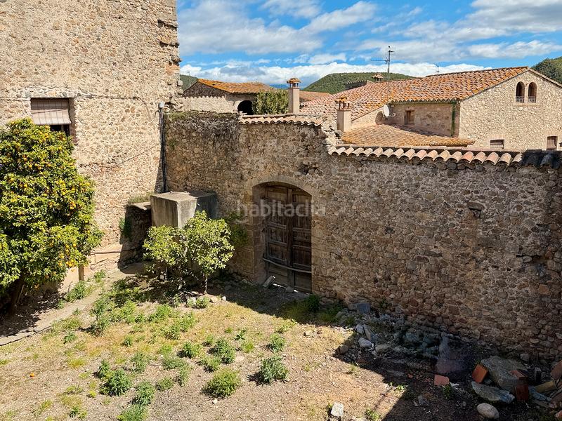 Foto 941ade4f-ac6e-4667-a272-4e0a9fa4b26a. Casa masía medieval del siglo xv en el corazón en Boadella i les Escaules