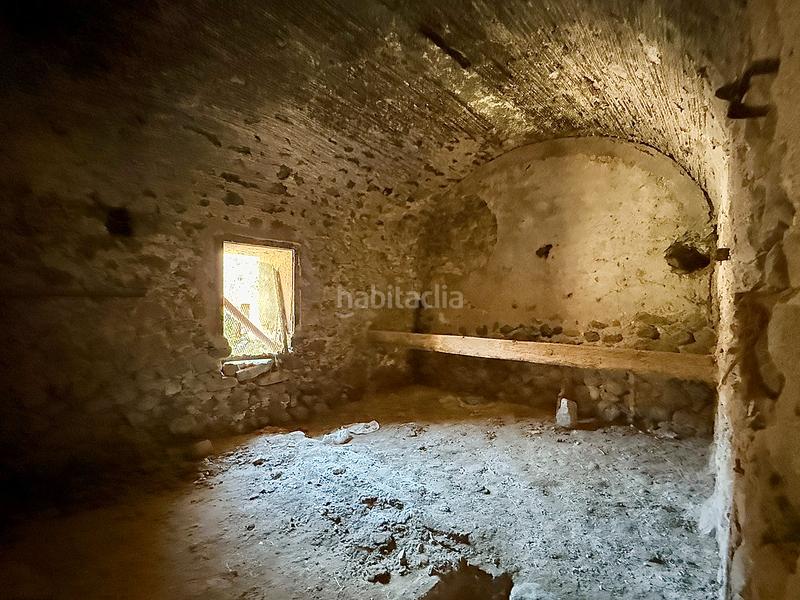 Foto 9aa09524-7523-4a42-9201-653389a82d57. Casa masía medieval del siglo xv en el corazón en Boadella i les Escaules