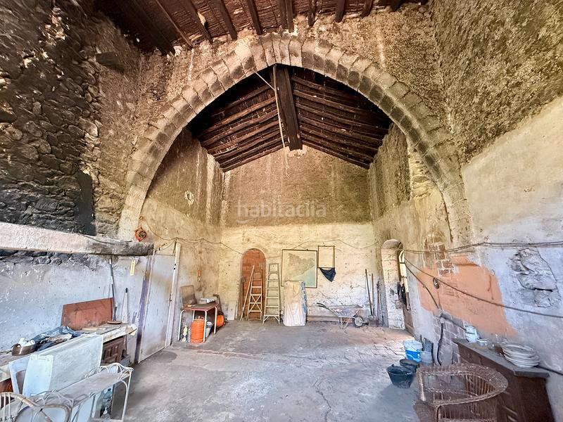 Foto cbecec8d-ed8d-4f56-a95f-1f811f8796c9. Casa masía medieval del siglo xv en el corazón en Boadella i les Escaules