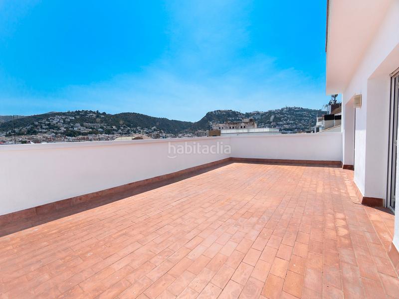 Foto 1d9366a2-4ba6-4ad6-9b04-a12acdb3f80b. Appartement avec chauffage dans Centre Roses