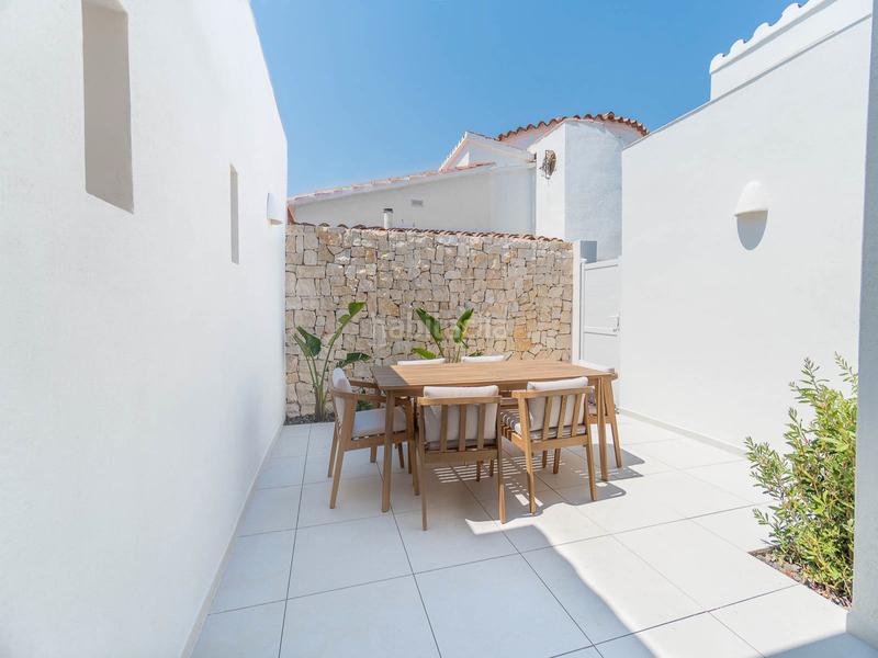 Foto 7635f156-d40b-4aa2-986a-5b8cb75a7a34. Casa espectacular casa en planta baja totalmente renovada con amarre de 15 metros en Empuriabrava