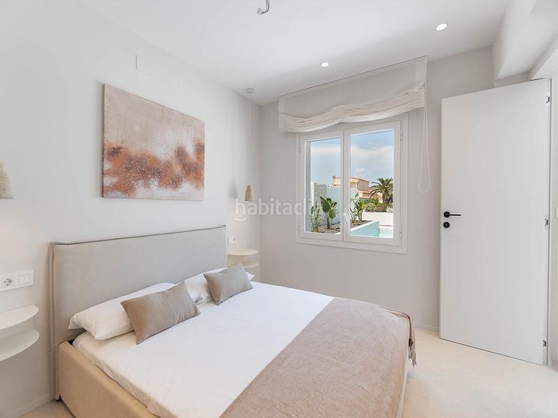 Foto 88674e1f-8bc3-43fb-a20e-d52776271e91. Casa espectacular casa en planta baja totalmente renovada con amarre de 15 metros en Empuriabrava