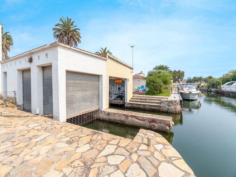 Foto 5d450448-89bc-478b-8285-902c6dcdd57a. Haus mit kamin parking in Cap Ras - Creus - Falconera Empuriabrava