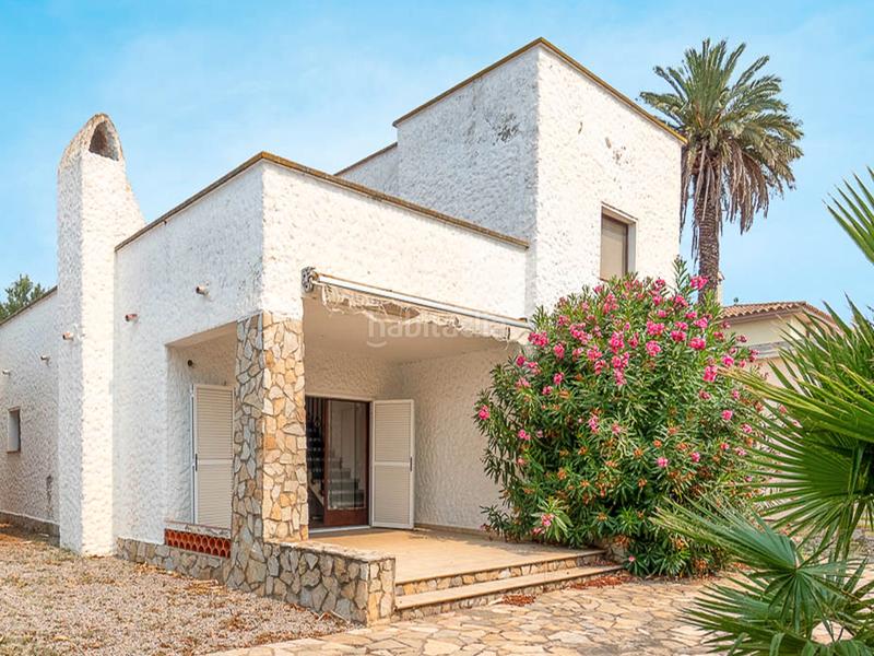 Foto 650fd450-1657-413a-846b-1960af969b34. Haus mit kamin parking in Cap Ras - Creus - Falconera Empuriabrava