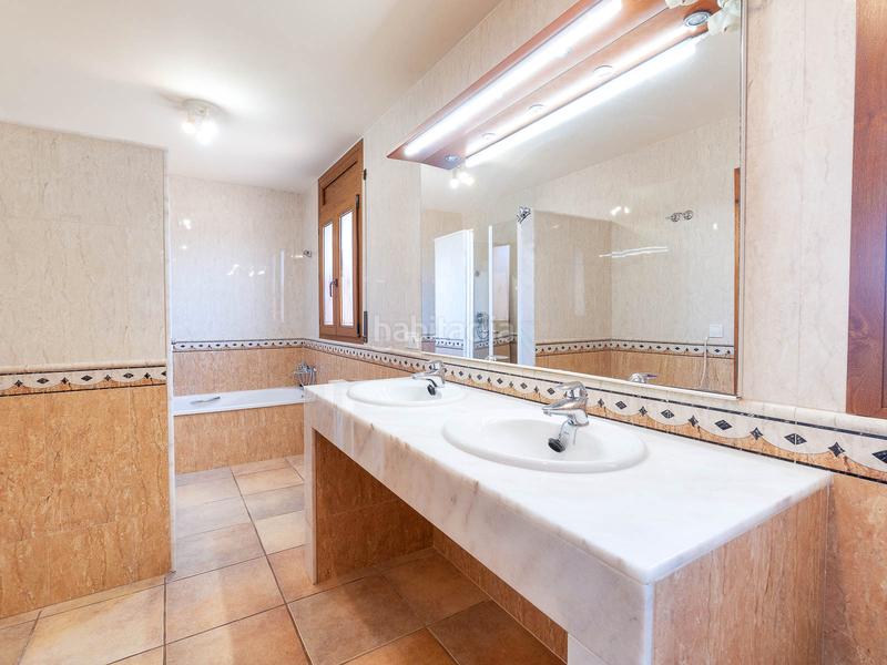 Foto 66e4e9a8-745e-4c61-8788-cae031289ddc. Casa con camino riscaldamento parcheggio piscina in Peralada