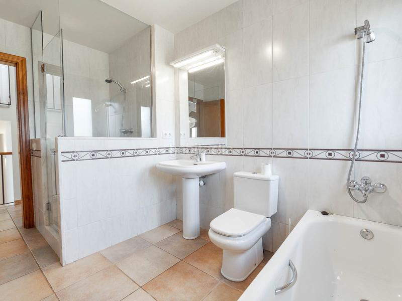 Foto 6b5a07cf-a3c3-4ef1-8b13-8f57793f6d3c. Casa con camino riscaldamento parcheggio piscina in Peralada