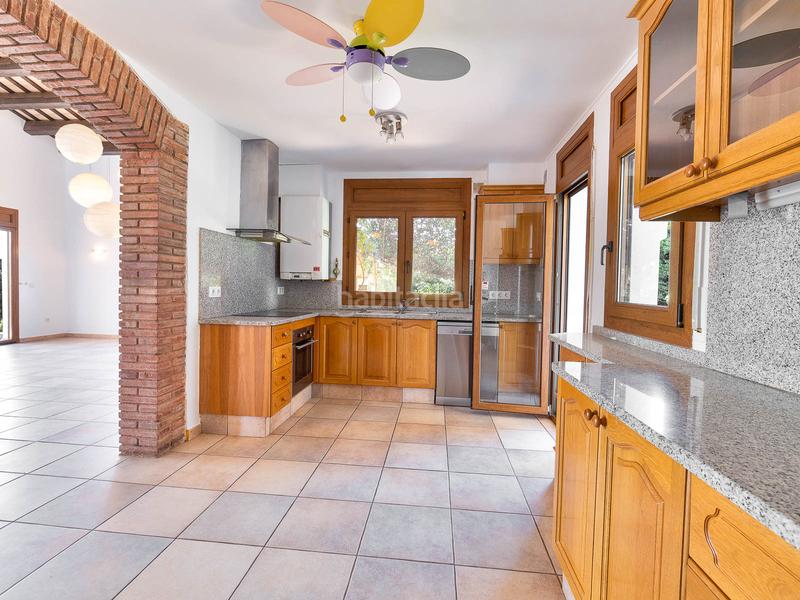 Foto 88a183e0-c1e5-4205-ba72-acc6dbcd096d. Casa con camino riscaldamento parcheggio piscina in Peralada