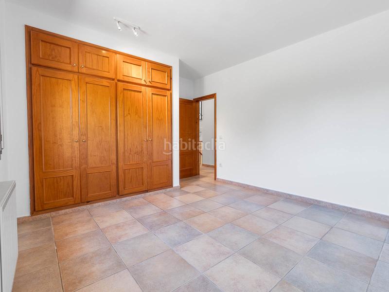 Foto 9e72cb06-8c99-4f9b-bbb3-d3c204c008d8. Casa con camino riscaldamento parcheggio piscina in Peralada