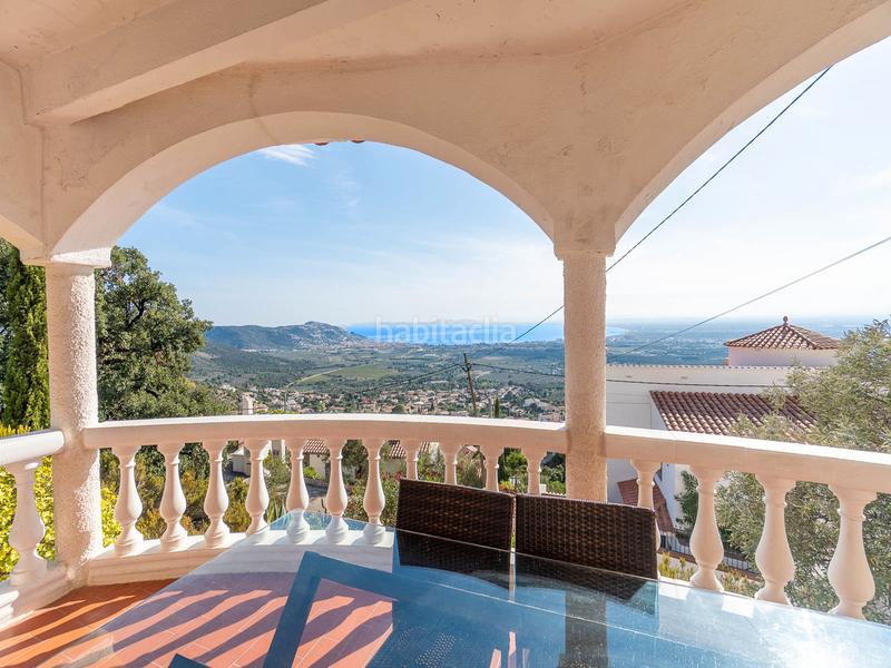 Foto 3a1f0cc9-45c7-4564-a3a4-dd0f908e6fcb. Maison avec cheminée dans Nord Roses