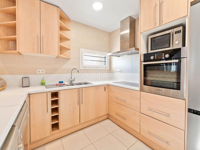 Foto 59a952be-6d75-45cb-8b95-512e8ef9b12d. Maison avec cheminée dans Nord Roses