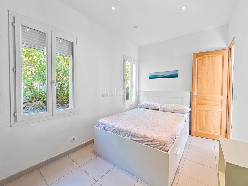 Foto 629d7ddf-ba11-4af3-af1c-1aec6d6fdfd3. Maison avec cheminée dans Nord Roses