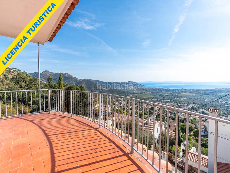 Foto e33875c7-a1bc-477c-b14b-383da20eebd9. Maison avec cheminée dans Nord Roses