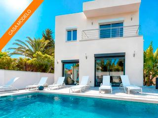 Maison à Requesens. Casa de nueva construcción a 5 minutos de la playa