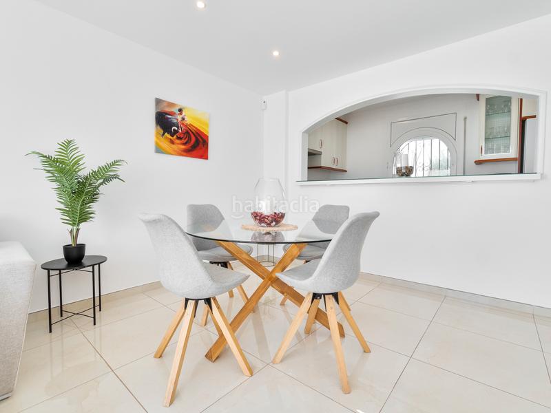 Foto 447c1a6c-d51b-4154-b7bb-3961daec16d8. Maison avec parking piscine dans Sant Maurici Empuriabrava