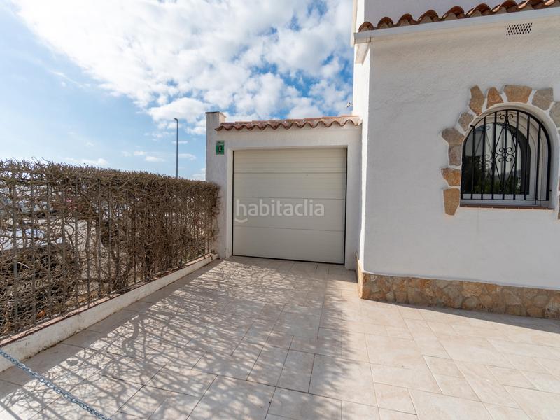 Foto 90ebf849-cb78-4207-8f60-49935bad560c. Maison avec parking piscine dans Sant Maurici Empuriabrava