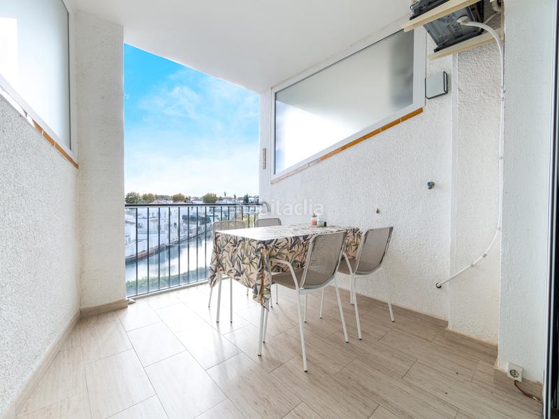 Foto 092312cc-8725-4113-ad45-59eb08dd7901. Appartement avec chauffage piscine dans Sant Maurici Empuriabrava