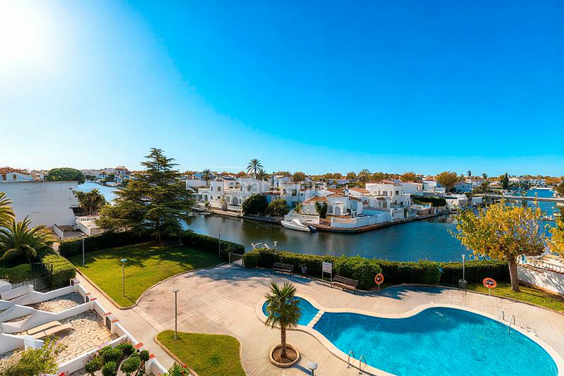 Foto 0c32b6a7-4c11-4599-837d-241e9e119aee. Appartement dans carrer flamicell 16f dans Sant Maurici Empuriabrava