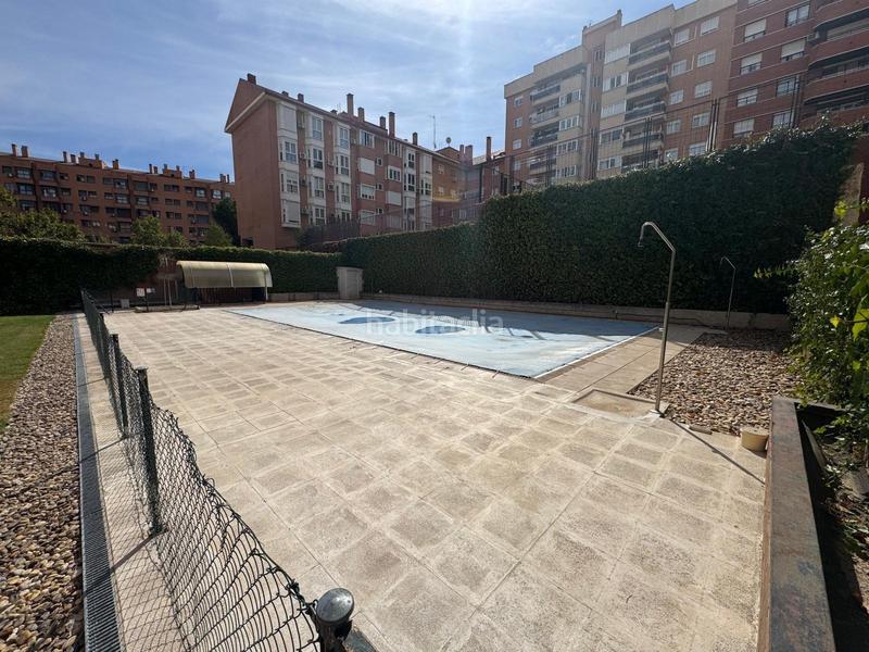 Foto 8aa2fafd-d4dc-40f6-b8cb-a0b27a86f3b9. Piso en Costillares Madrid