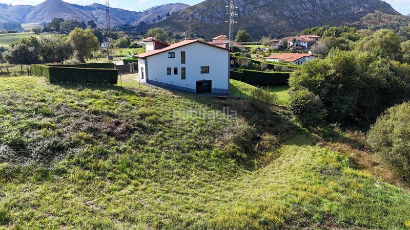Foto 8818744b-6884-469c-af71-03f585ab061b. Terreny residencial a Ribadesella