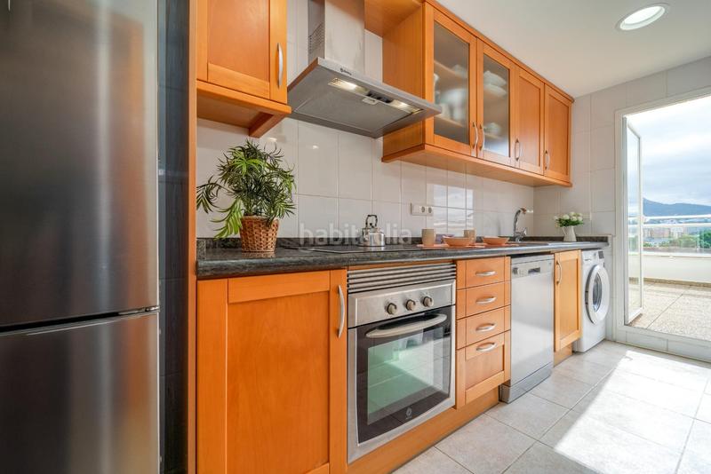 Foto 854acce0-3153-4e18-834f-df8608d894d8. Attico con riscaldamento parcheggio piscina in Centro Urbano Dénia