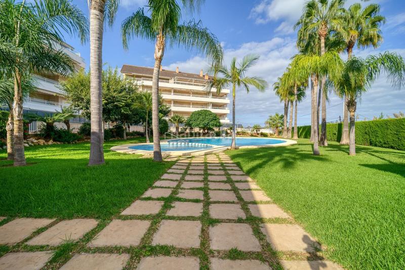 Foto ef2412e8-e26b-4f17-a3e5-27f2fb3915b0. Penthouse with heating parking pool in Centro Urbano Dénia