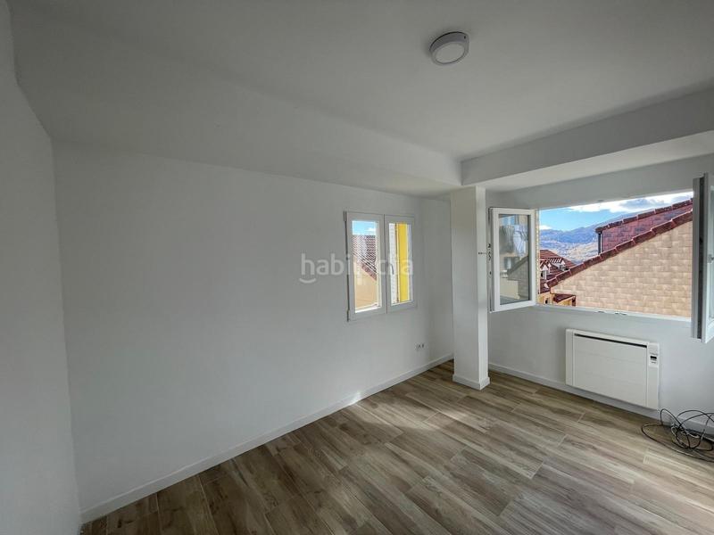 Foto fbe40c41-c4c5-4d95-9a99-c93a2062b03f. Piso en Centro-Casco Histórico San Lorenzo de El Escorial