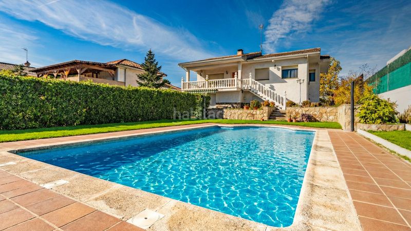 Foto 0d6d5b4f-f63f-491f-827c-c55f6e13621c. Xalet amb aparcament piscina a Cerro Alarcón Valdemorillo