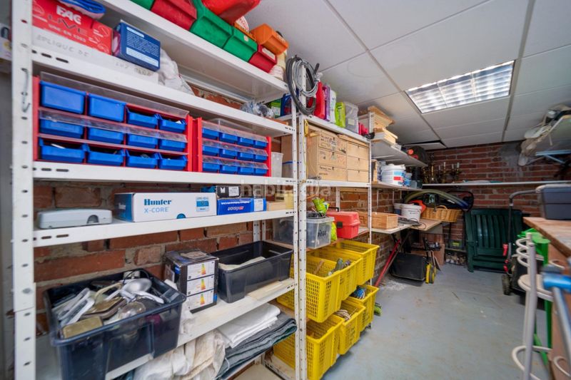 Foto 589f9273-d7bb-427c-9c6a-0a79a6f4e8e0. Xalet amb aparcament piscina a Cerro Alarcón Valdemorillo