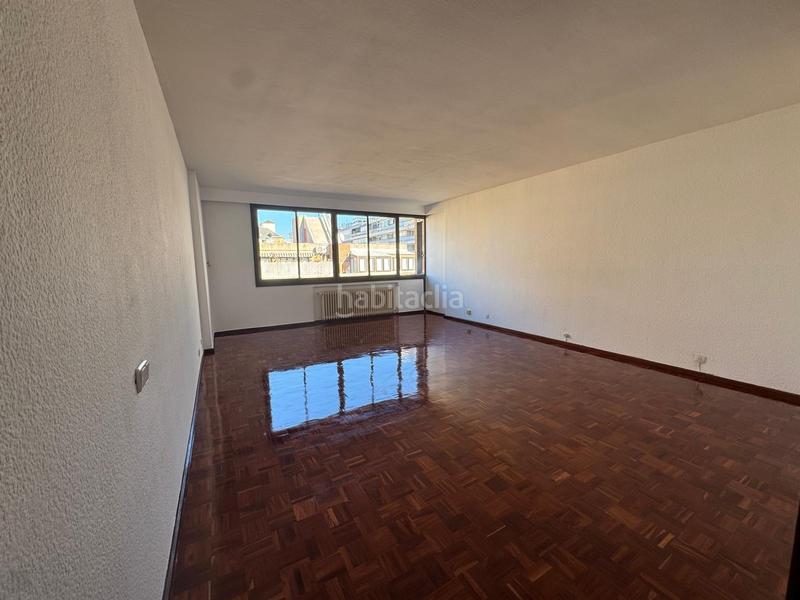 Foto 5d0994da-75eb-4255-bb8b-66f2e21cbb5b. Attique avec chauffage dans Vallehermoso Madrid