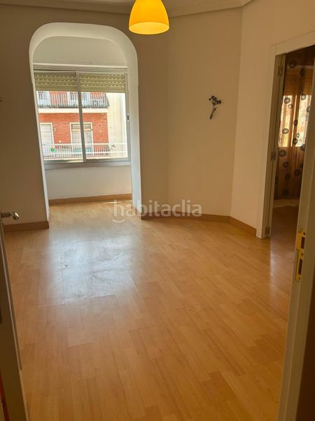 Foto f8f15d6b-7dd8-4c08-b922-cc081c27da7d. Pis amb calefacció a Centro Cuenca