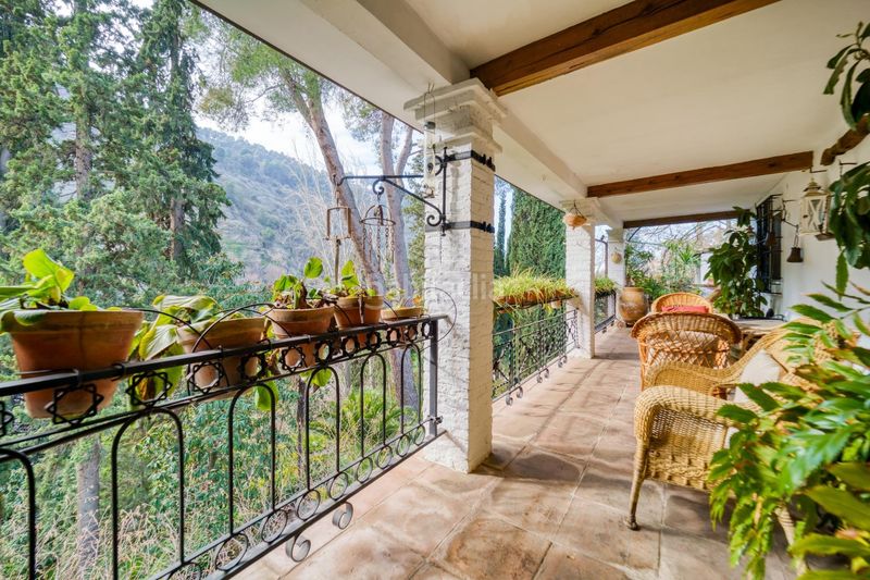 Foto 0170cc39-f7d5-4f90-ac9d-829e67dfee93. Casa amb calefacció aparcament piscina a Barrio de Albaicín Granada