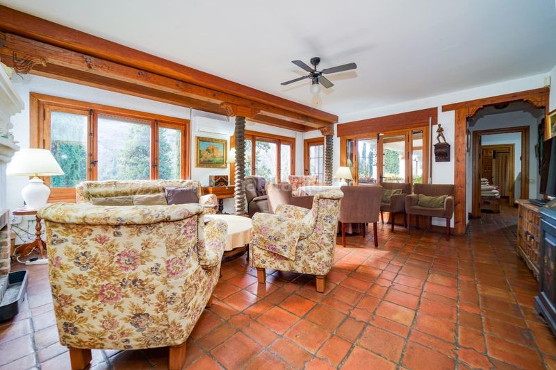 Foto 38d428be-1f71-4f4c-8533-ed5115c2e01a. Casa amb calefacció aparcament piscina a Barrio de Albaicín Granada