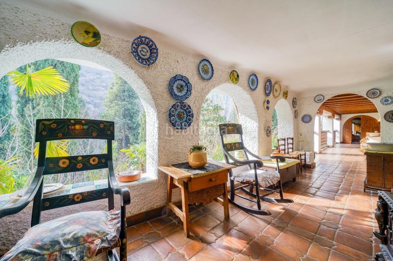 Foto 421edc87-1c4e-432e-8b4a-15a832474858. Casa amb calefacció aparcament piscina a Barrio de Albaicín Granada